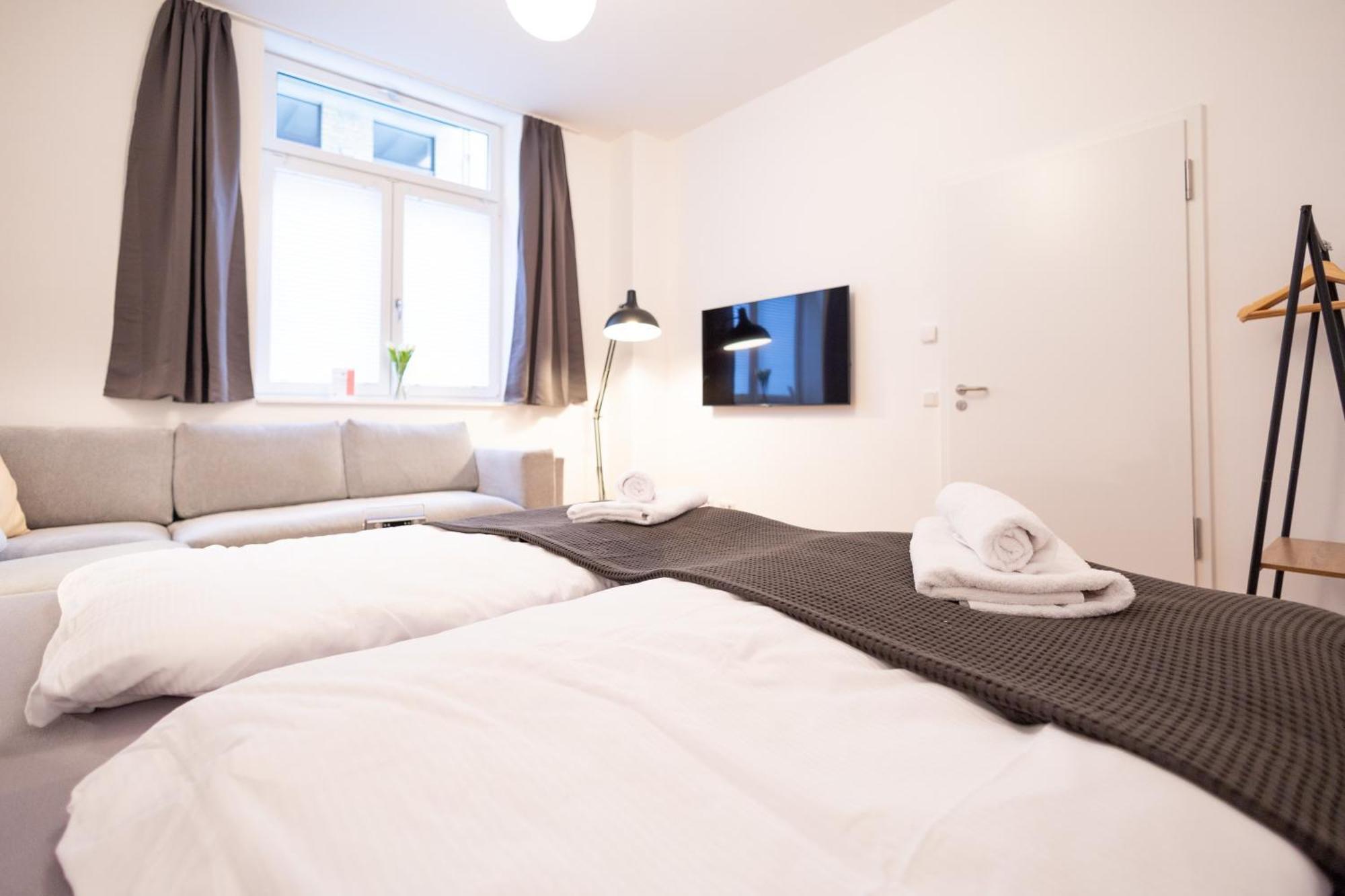 Ko-Living - Beatles Und Banksy Suites & Studios Am Eselsbrunnen - Altstadt - Kueche Halle (Saale) Exterior foto